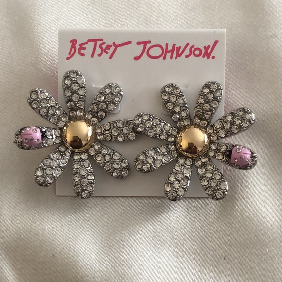 Betsey Johnson Silver Tone Daisy Stud Earrings Pink LadyBug Crystal Accents NWT - Picture 1 of 13